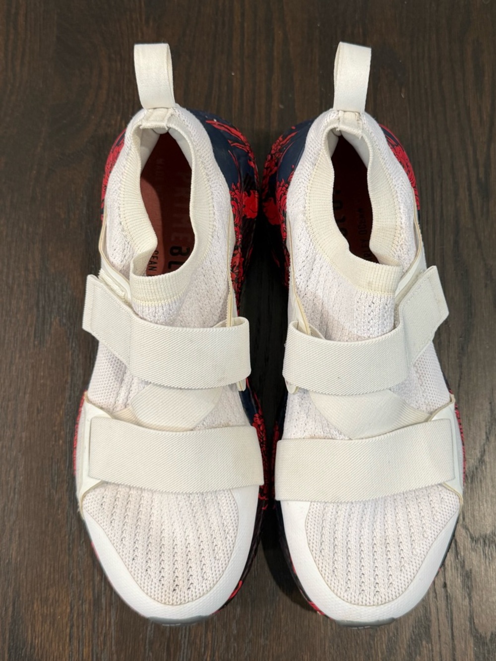 Adidas by Stella McCartney Ultraboost in Floral Print - Picture 4 of 9